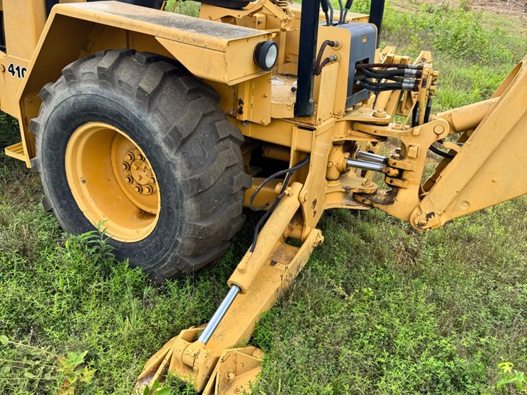 john-deere-back-hoe-image-4