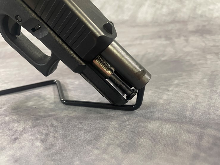 #4361-•-glock-model-19-gen-5-9mm-luger-pistol,-sn:-cesf245-image-17