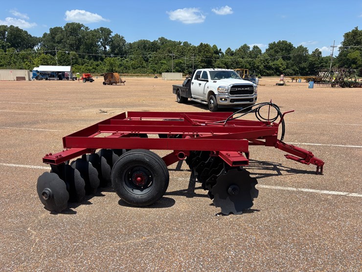 #24-•-ih-pull-type-disk--12ft-image-2