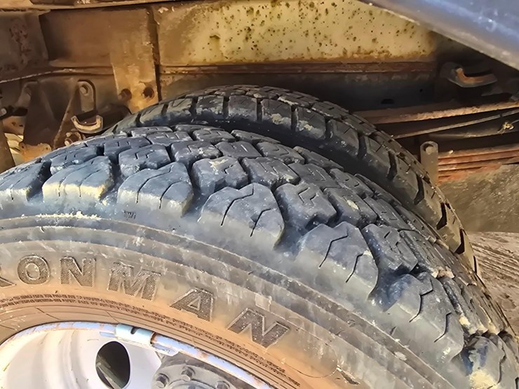 2017-ford-f550-image-43