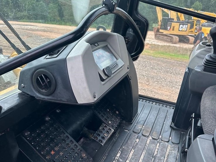 2019-caterpillar-973k-image-34