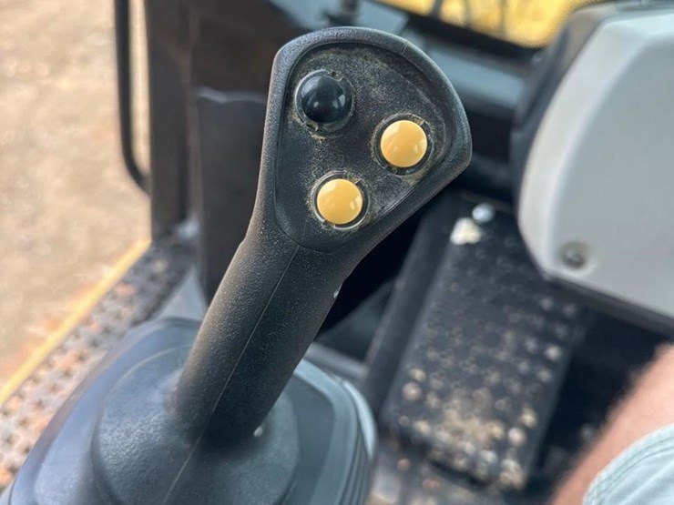 2019-caterpillar-953k-image-35