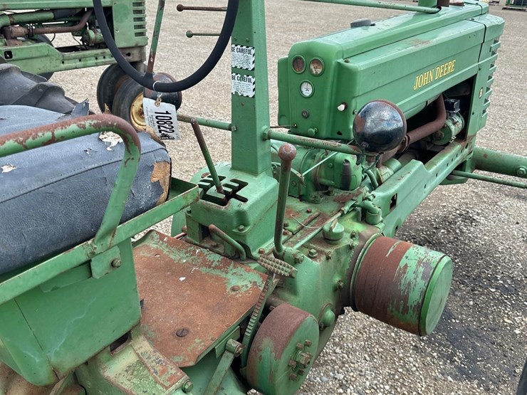 john-deere-bw-image-8
