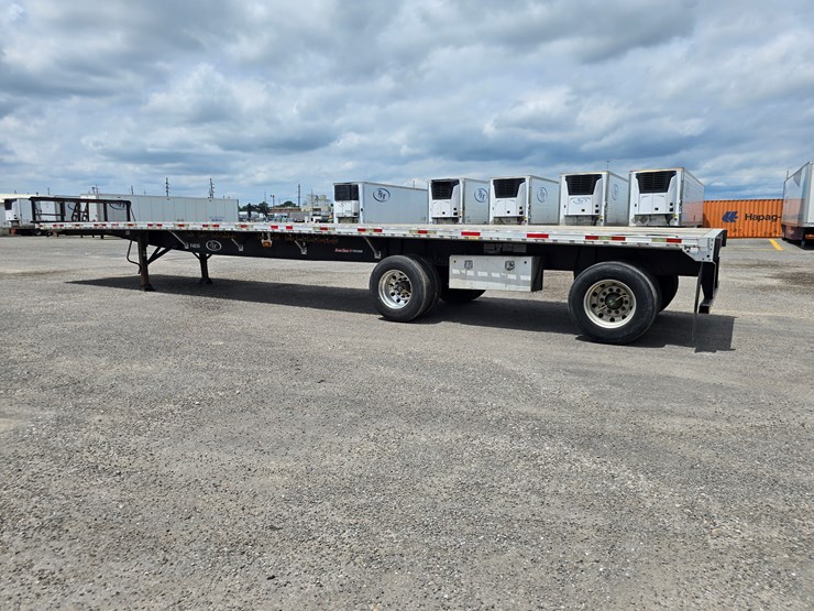 2015-great-dane-48'-x-102"-image-22