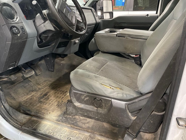 2012-ford-f350-image-16