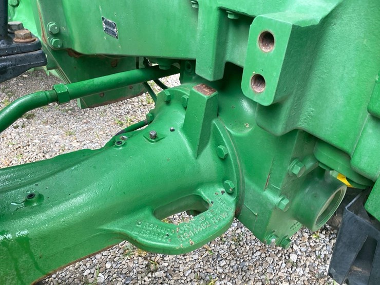2016-john-deere-8245r-image-10