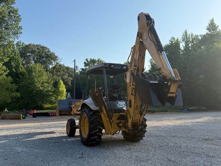 new-holland-555e-image-8