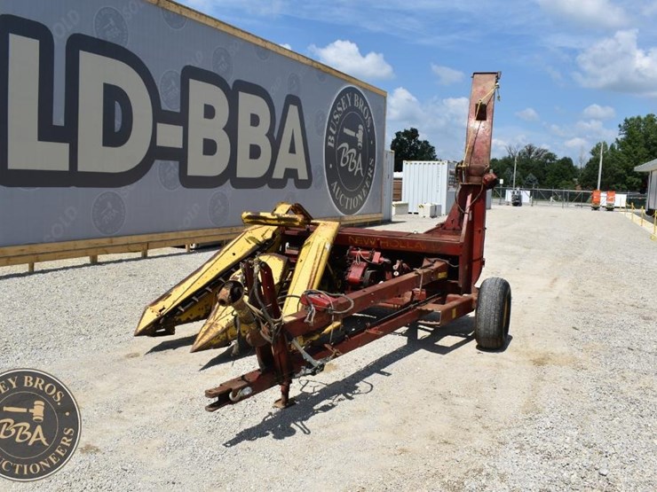 new-holland-770-image-1