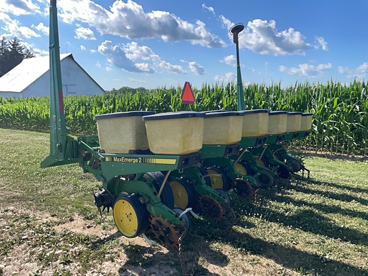 john-deere-7200-image-6