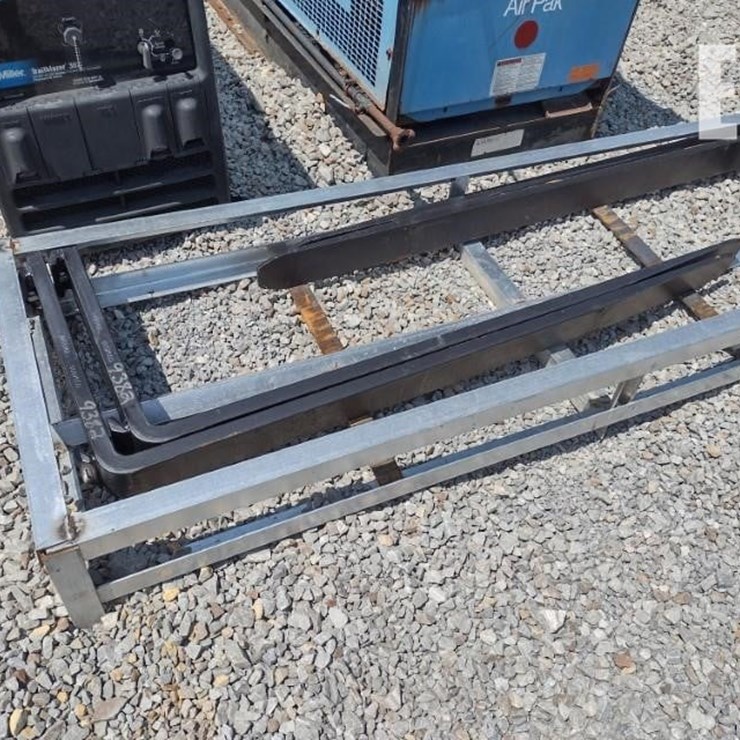 WOLVERINE FORKLIFT FORK