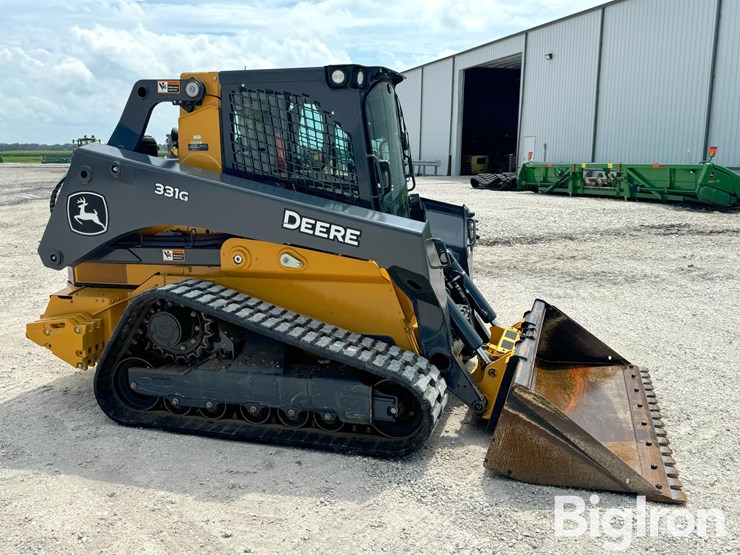 2023-deere-331g-image-3