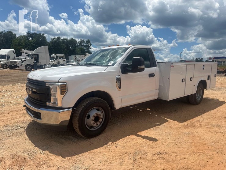 2018-ford-f350-image-1