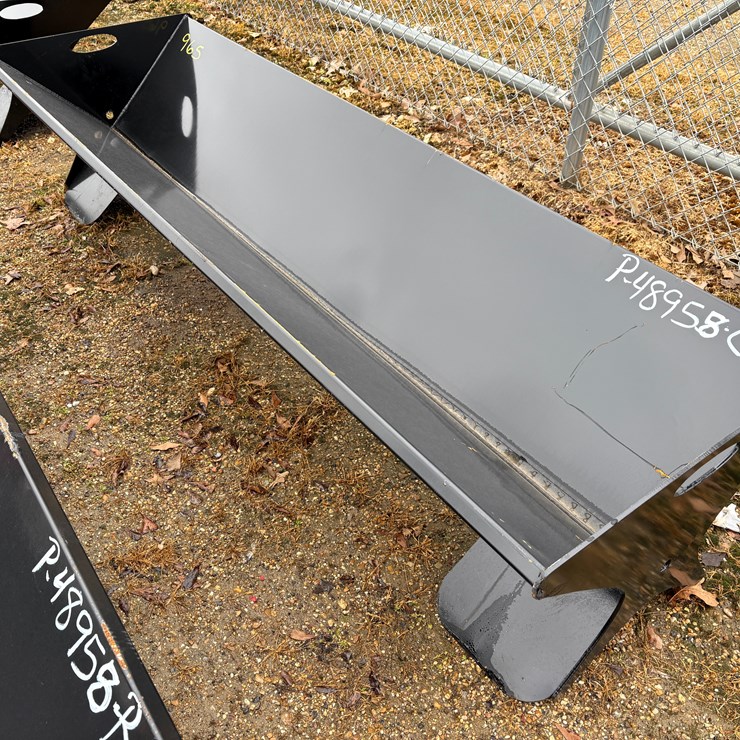 #48958C • HEAVY DUTY 90IN CATTLE FEEDER
