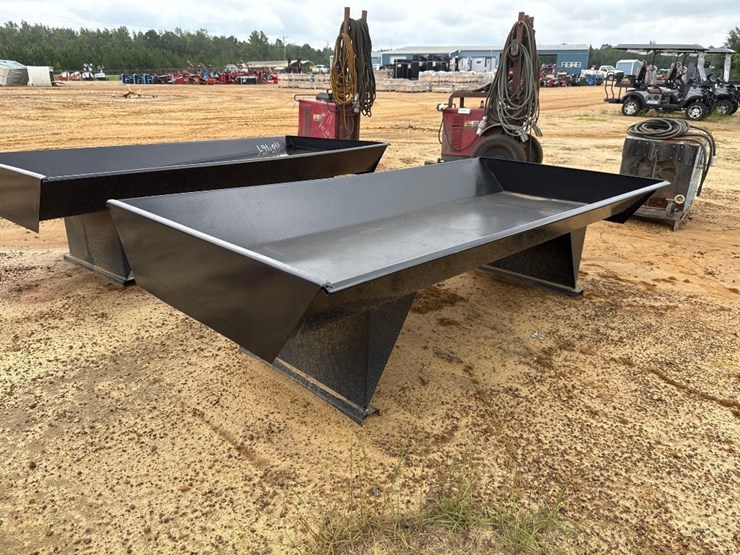105---metal-feed-bunk-4'-x-9'-image-3