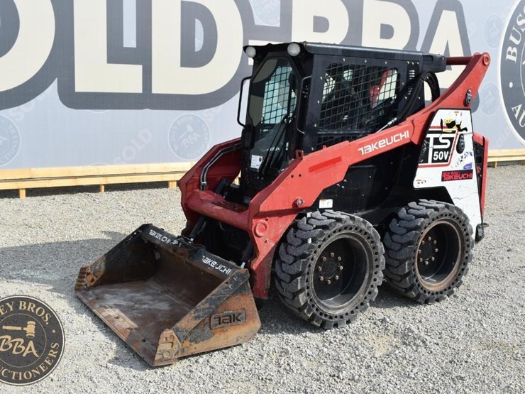 2017-takeuchi-ts50v-image-4