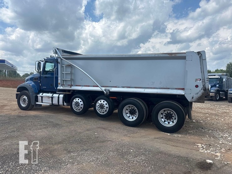 2021-mack-granite-64fr-image-8