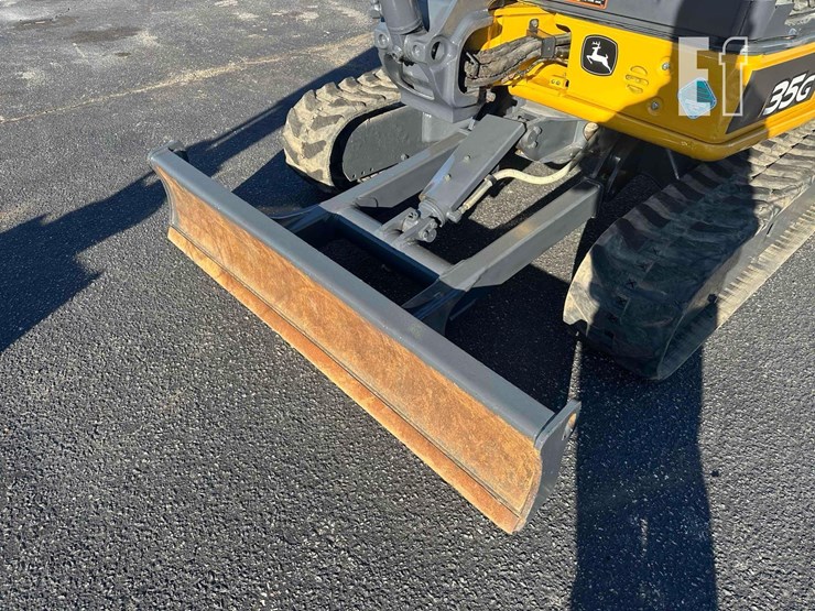 2021-deere-35g-image-6