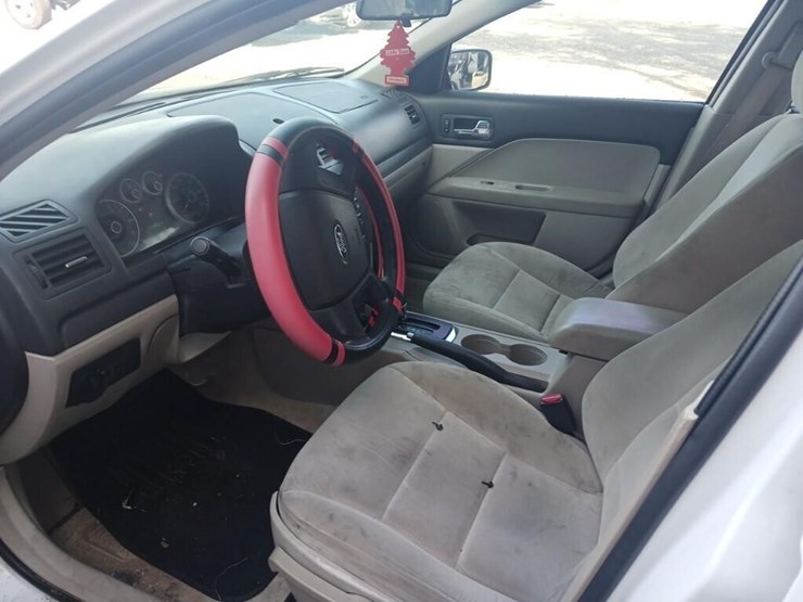 2007-ford-fusion-runs/moves-i-4-s-image-5
