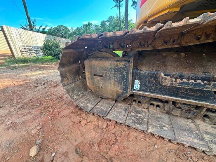 2018-deere-245g-lc-image-13