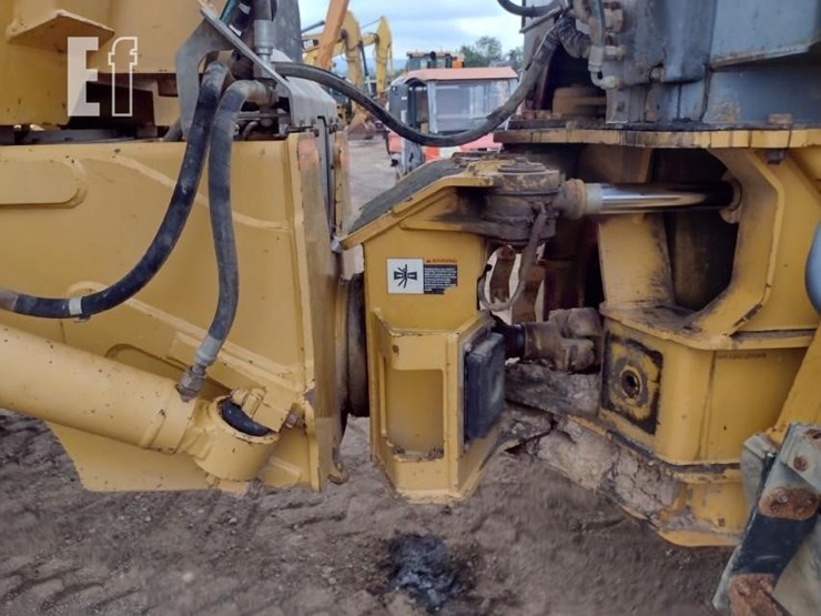 deere-300d-image-34