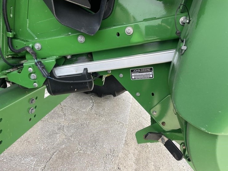 2015-john-deere-s660-image-9