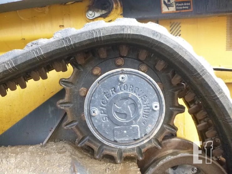 2022-deere-325g-image-20