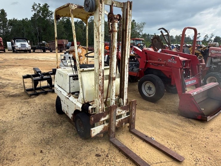 200---toyota-fork-lift-(dont-run)-image-1
