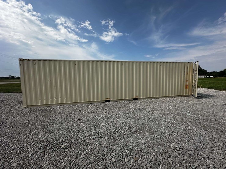 40-ft-shipping-container-image-8