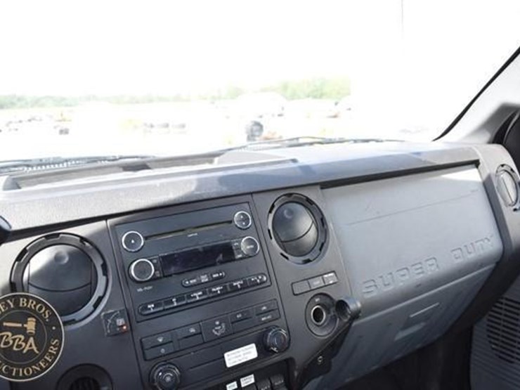 2013-ford-f550-image-88