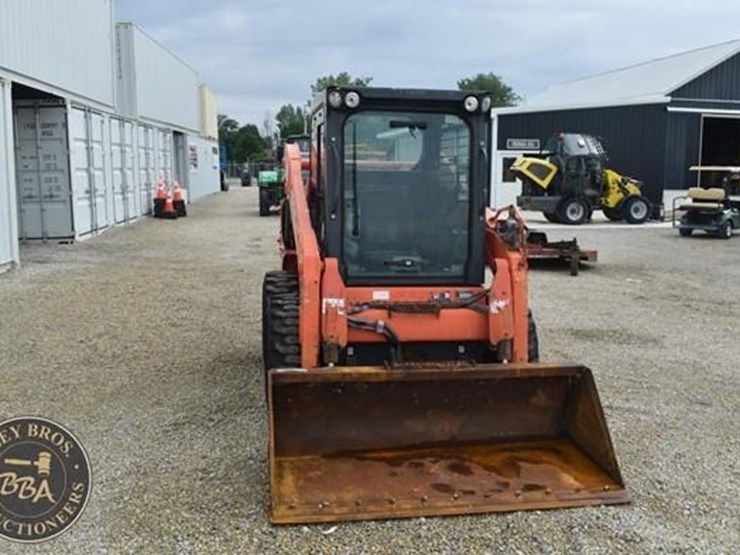 2017-kubota-ssv65-image-27