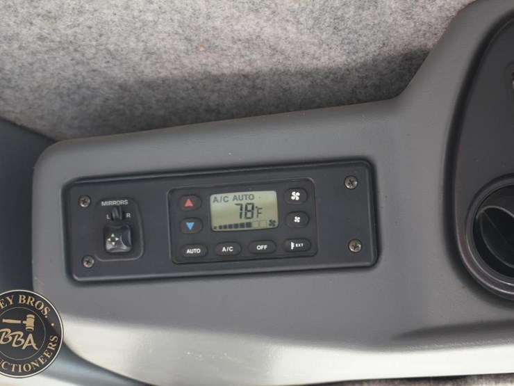 2007-massey-ferguson-9690-image-52