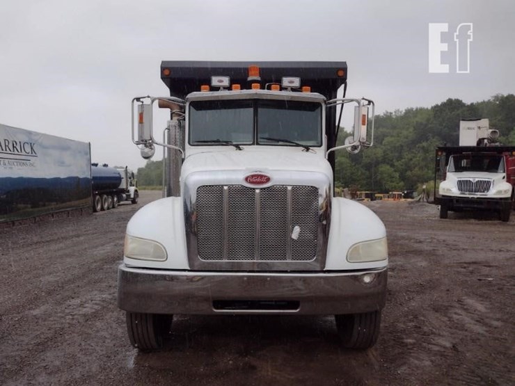 2008-peterbilt-335-image-2