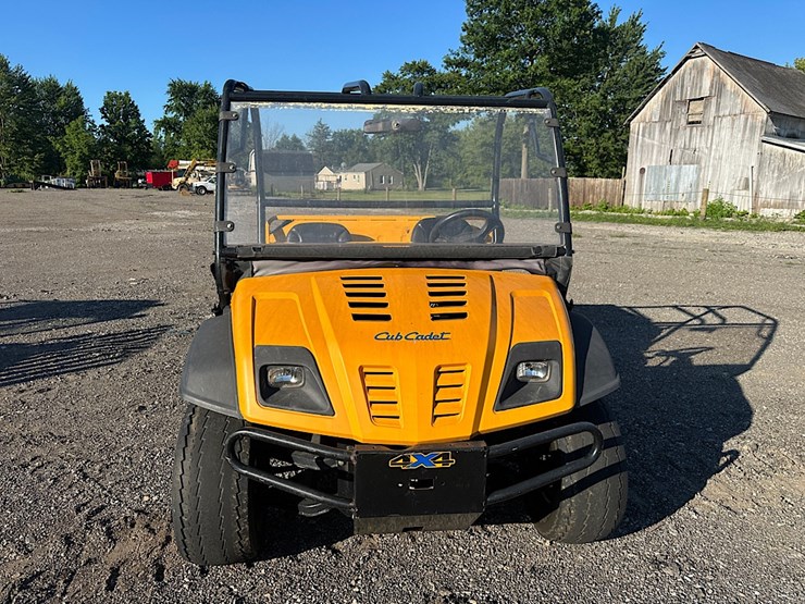 cub-cadet-c466-side-by-side-image-2