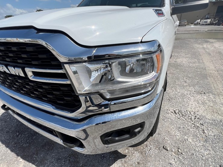 2022-dodge-2500-image-60