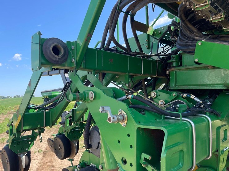 2012-john-deere-1790-image-71