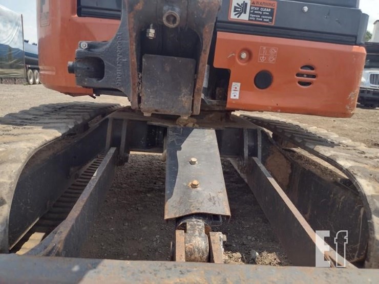 2021-hitachi-zx26u-5-image-21