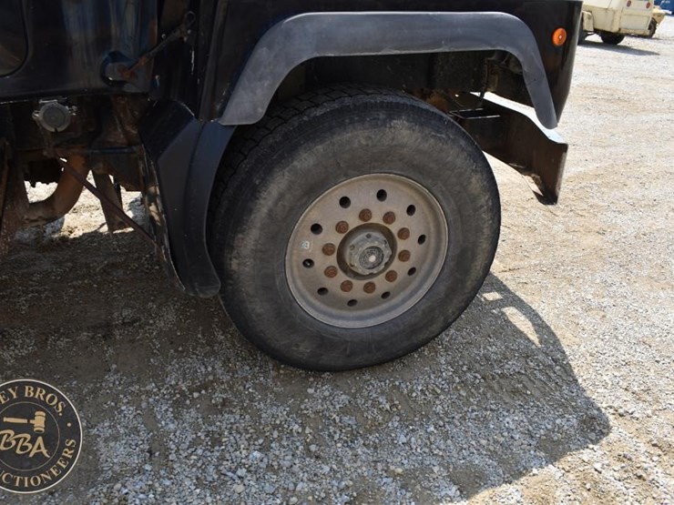 1996-mack-rd688s-image-52