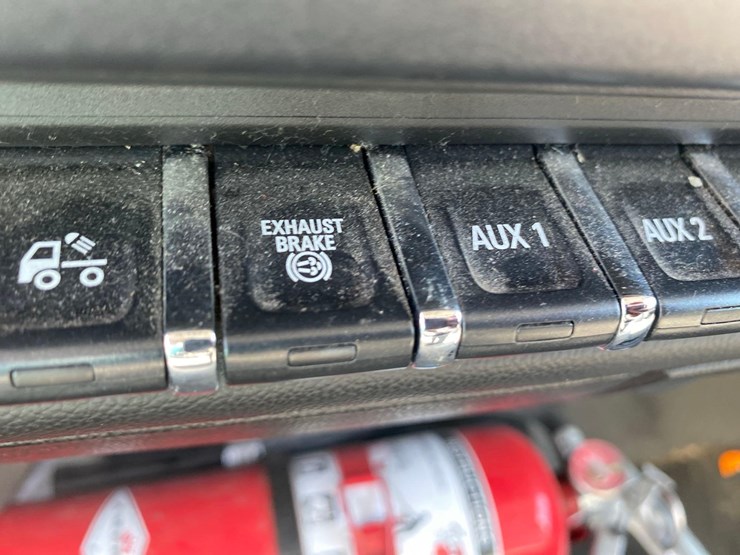2019-chevrolet-6500-image-42