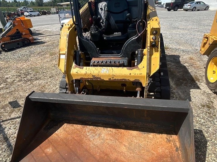 caterpillar-239d-image-2