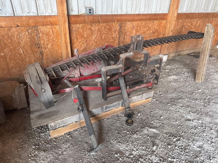 9’-ih-sickle-bar-mower-image-1