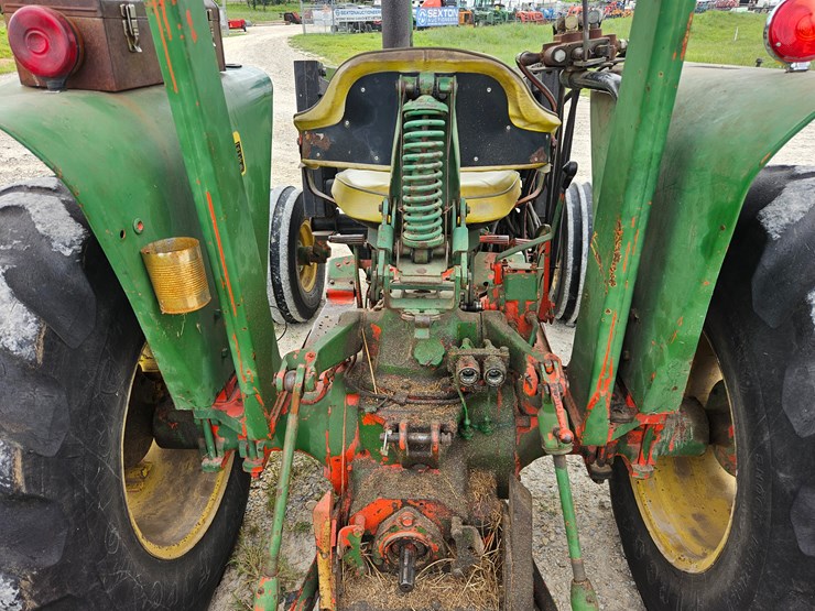 john-deere-2240-image-44