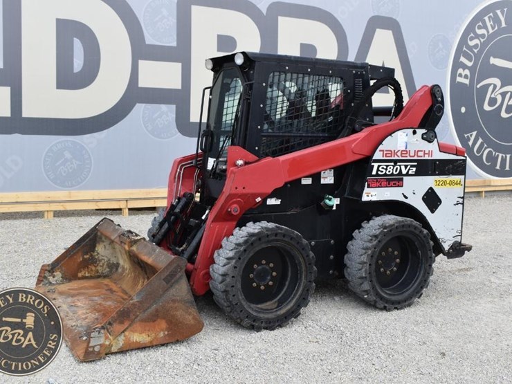 2016-takeuchi-ts80v2-image-3