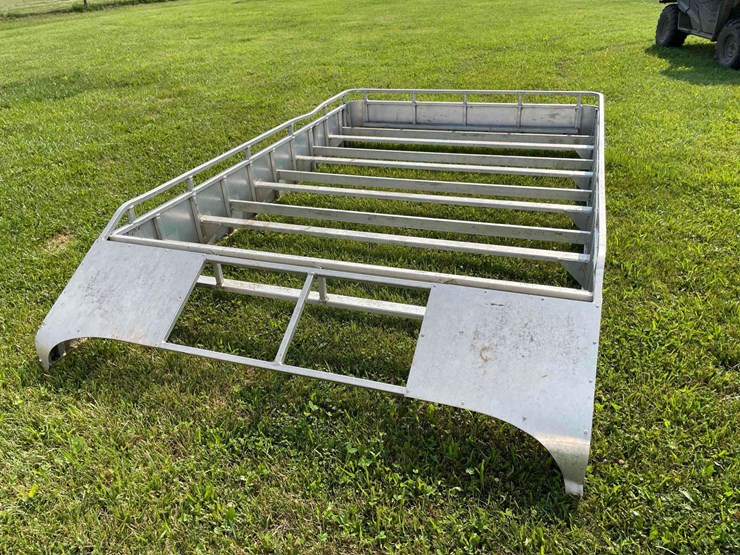 2006-8’x28’-c&c-aluminum-livestock-trailer-image-46