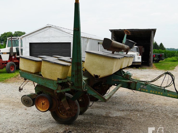 john-deere-7000-image-27