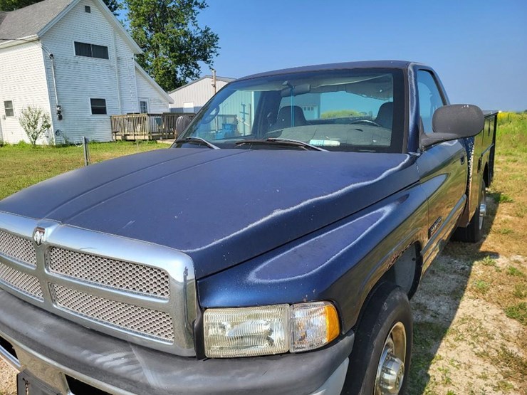 2002-dodge-2500-image-10
