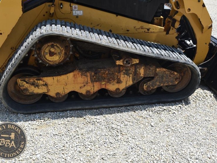 2021-caterpillar-262d3-image-38