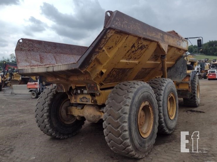 deere-300d-image-47