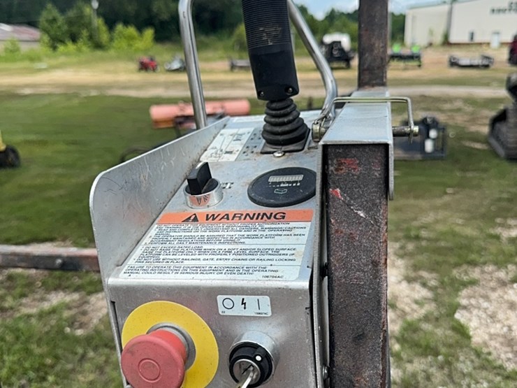 skyjack-scissor-lift-image-8