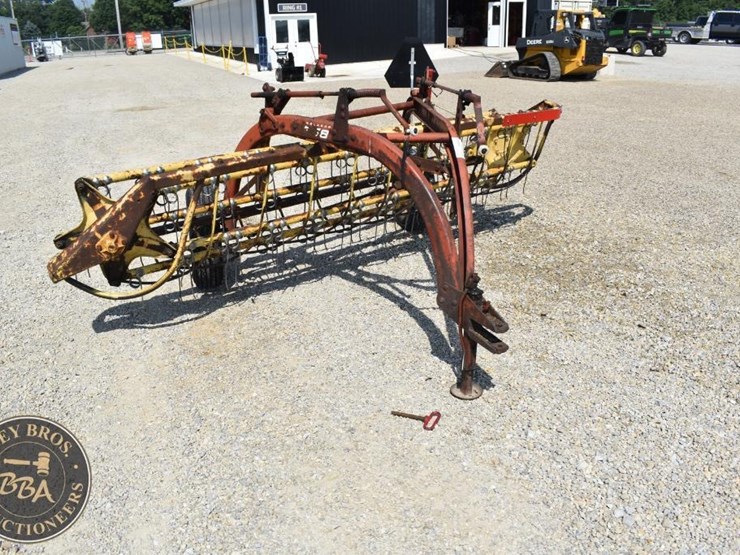 new-holland-258-image-8