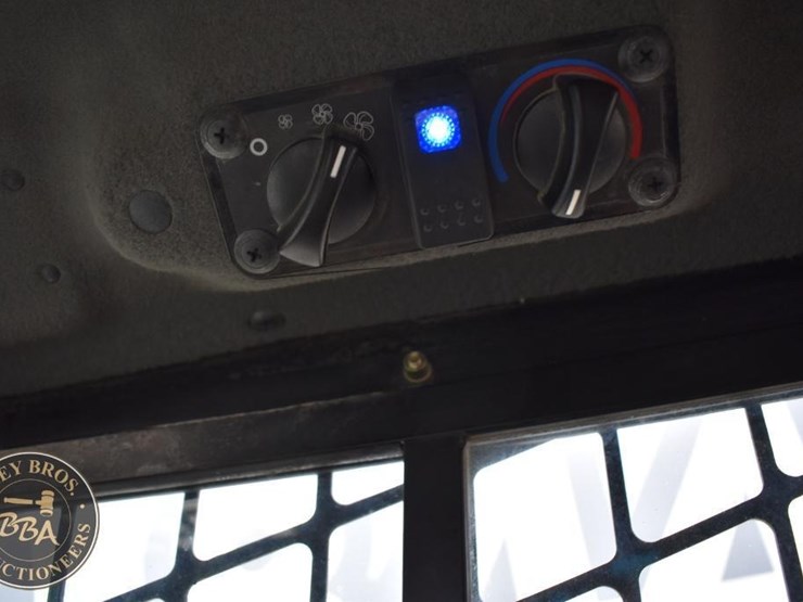 2016-takeuchi-ts50v-image-21